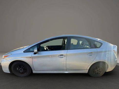 Used 2015 Toyota Prius Two image 4