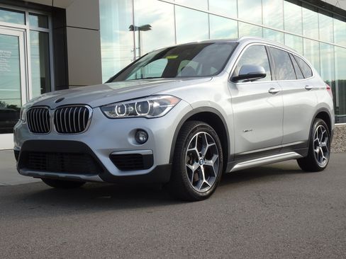 Used 2018 BMW X1 xDrive28i AWD/4WD image 1