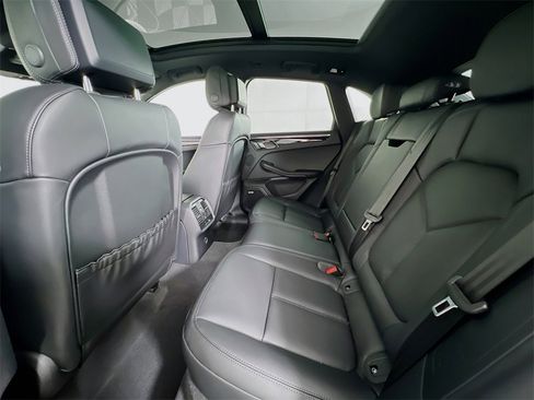 New 2026 Porsche Macan image 24