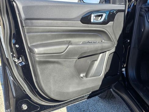 New 2026 Jeep Compass Latitude image 8