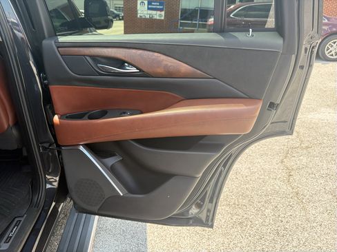 Used 2019 Cadillac Escalade Premium Luxury w/ LPO, Escalade Noir Package AWD/4WD image 21