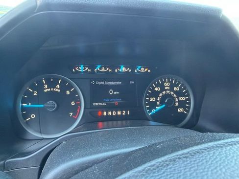 Used 2016 Ford F150 XLT w/ Equipment Group 302A Luxury RWD image 23
