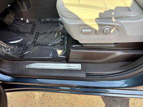 Used 2020 Chevrolet Silverado 2500 LT w/ Fleet Comfort Package image 23