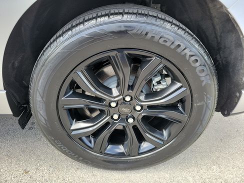 Used 2022 Ford Edge SE w/ Black Appearance Package AWD/4WD image 30