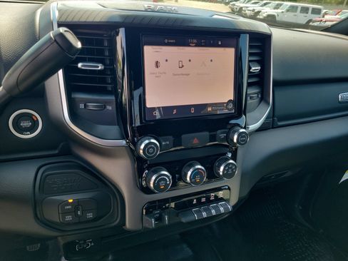 New 2026 RAM 2500 Big Horn AWD/4WD image 7