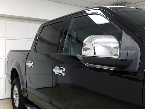 Used 2015 Ford F150 XLT w/ Trailer Tow Package image 13