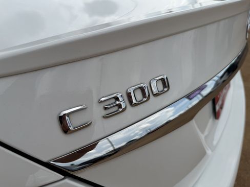 Used 2016 Mercedes-Benz C 300 Sedan image 11