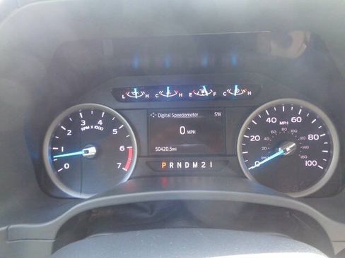 Used 2022 Ford F250 XL w/ Power Equipment Group AWD/4WD image 17