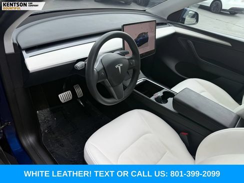 Used 2023 Tesla Model Y Performance AWD/4WD image 27