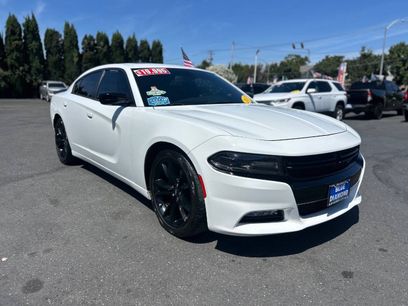 Used 2017 Dodge Charger R/T w/ Blacktop Package