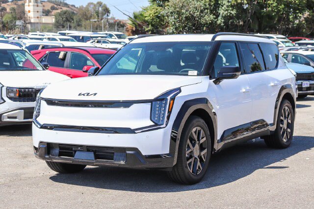 Used 2026 Kia EV9 Land w/ Nightfall Edition Package AWD/4WD image 5