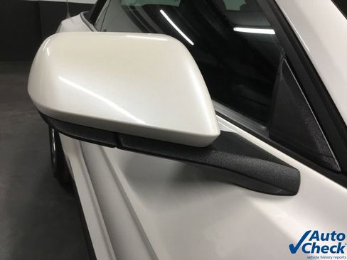 Used 2017 Ford Mustang Convertible image 25