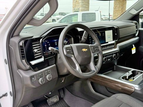 New 2026 Chevrolet Silverado 2500 LT image 17