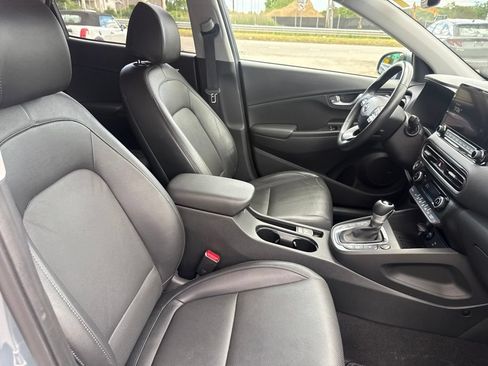 Used 2023 Hyundai Kona Limited AWD/4WD image 18