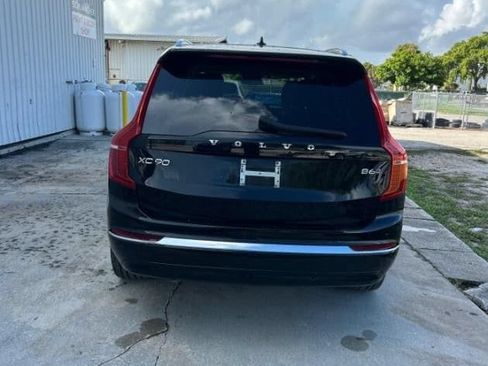 Certified 2024 Volvo XC90 B6 Plus w/ Protection Package AWD/4WD image 6