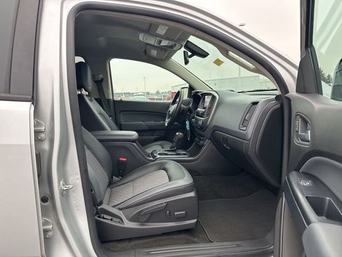 Used 2018 Chevrolet Colorado Z71 image 39