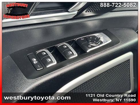 Used 2023 Kia Telluride EX AWD/4WD image 19