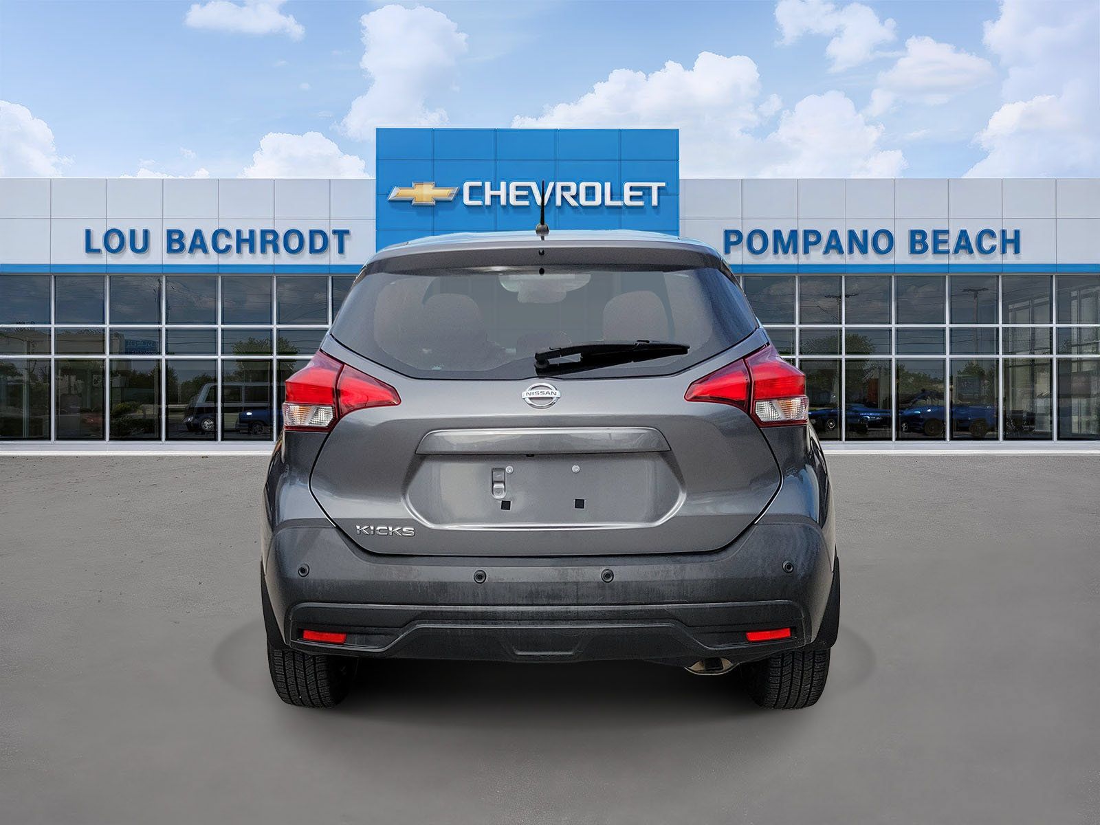 Used 2020 Nissan Kicks S FWD image 4