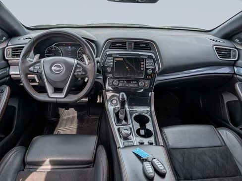Used 2023 Nissan Maxima SR w/ Sport Mat Group image 13
