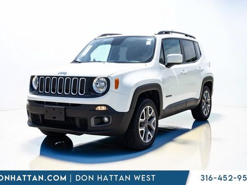 Used 2017 Jeep Renegade Latitude w/ Cold Weather Group AWD/4WD image 20