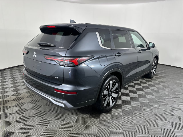 Used 2025 Mitsubishi Outlander SE AWD/4WD image 28
