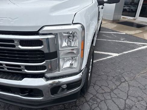 Used 2023 Ford F250 XLT w/ FX4 Off-Road Package image 40