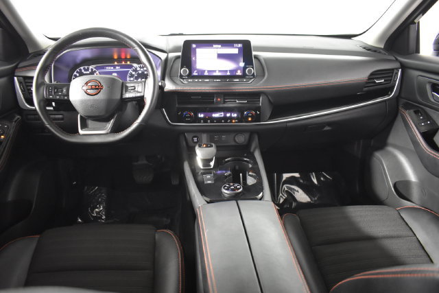 Certified 2025 Nissan Rogue SV AWD/4WD image 27