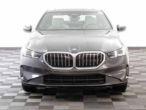 New 2026 BMW 530i xDrive w/ Premium Package AWD/4WD image 23