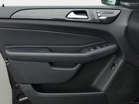 Used 2017 Mercedes-Benz GLE 350 4MATIC image 31