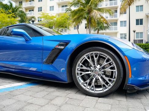 Used 2016 Chevrolet Corvette Z06 w/ 3LZ Preferred Equipment Group RWD image 39