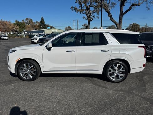 Used 2021 Hyundai Palisade Limited image 2
