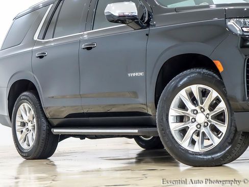 Used 2021 Chevrolet Tahoe Premier w/ Premium Package AWD/4WD image 4