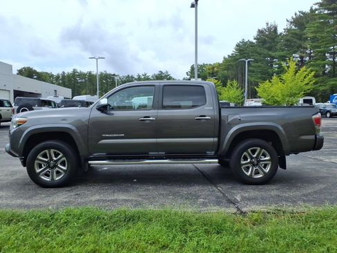 Used 2016 Toyota Tacoma Limited w/ Towing Package AWD/4WD image 6