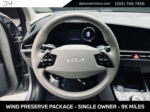 Used 2023 Kia Niro Wind w/ Wind Preserve Package FWD image 27