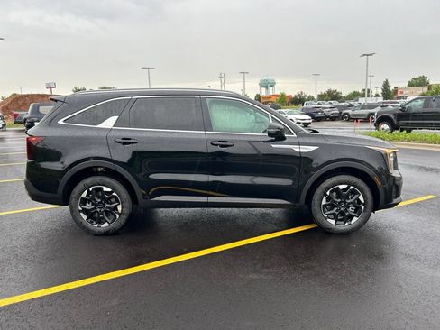 New 2026 Kia Sorento S AWD/4WD image 5