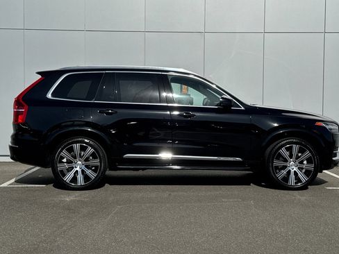 Used 2024 Volvo XC90 T8 Ultimate AWD/4WD image 6