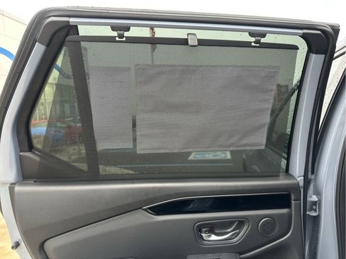 New 2025 Honda Pilot TrailSport image 44