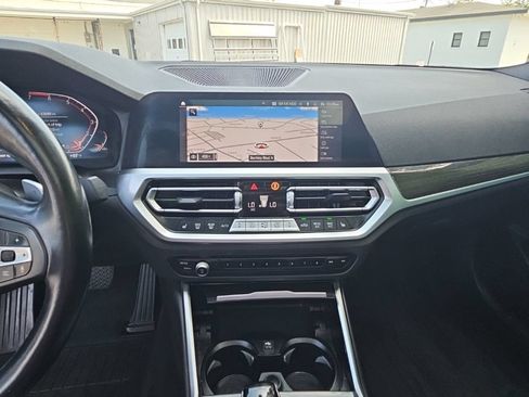Used 2022 BMW 330i xDrive Sedan w/ Driving Assistance Package AWD/4WD image 15