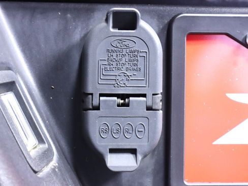 Used 2016 Ford F150 XLT w/ Equipment Group 302A Luxury image 37