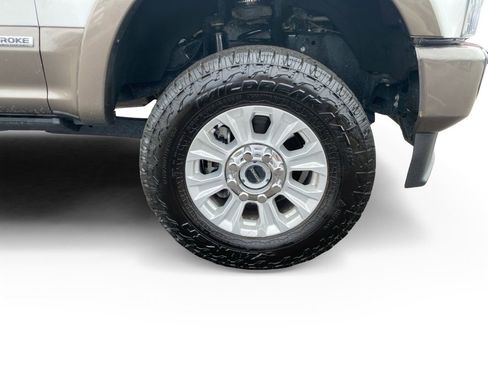 Used 2022 Ford F250 King Ranch AWD/4WD image 12