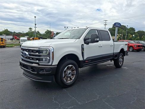 New 2025 Ford F350 King Ranch w/ FX4 Off-Road Package image 3