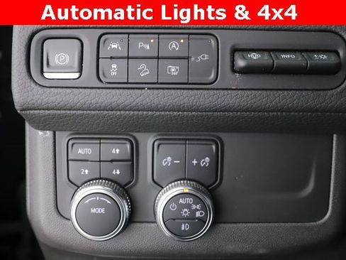 Used 2022 GMC Yukon Denali image 22