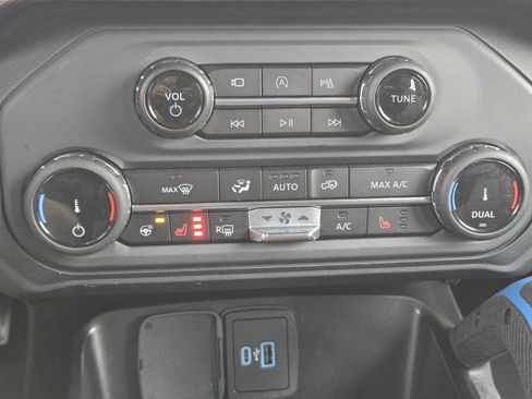 Used 2022 Ford Bronco Outer Banks image 22