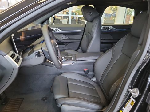 New 2026 BMW i4 xDrive40i w/ M Sport Package AWD/4WD image 4