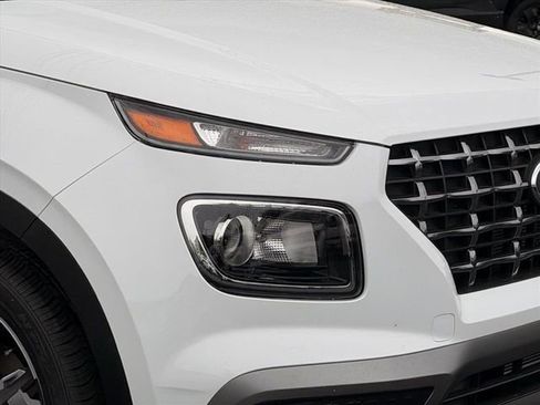 New 2026 Hyundai Venue SEL FWD image 6