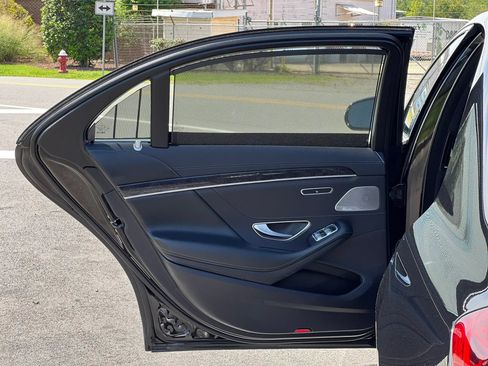 Used 2018 Mercedes-Benz S 450 4MATIC Sedan image 32