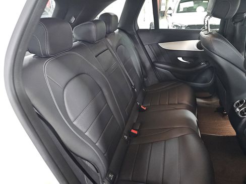 Used 2022 Mercedes-Benz GLC 300 4MATIC image 13