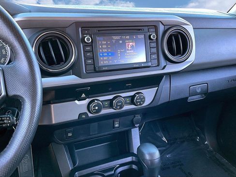 Certified 2019 Toyota Tacoma SR5 image 6