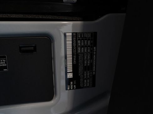 Used 2025 Mercedes-Benz Sprinter 2500 image 32