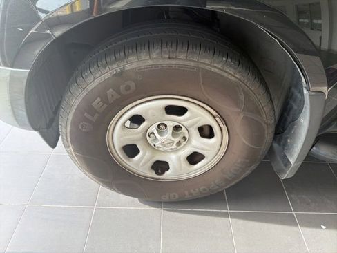 Used 2019 Nissan Frontier S RWD image 7